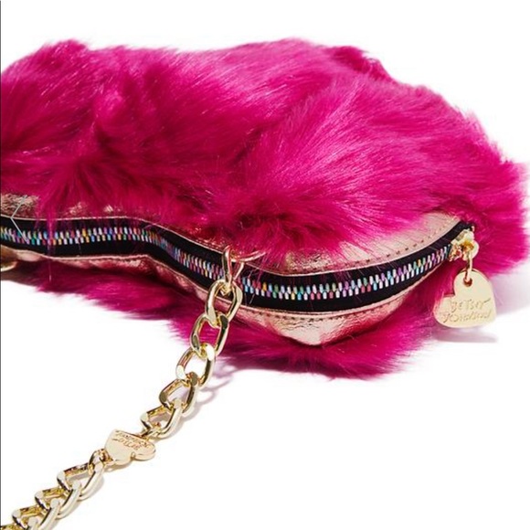 Betsey Johnson
Betsey Johnson Fur Your Eyes Only Crossbody - Picture 10 of 10